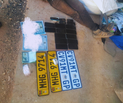 SUSPECT NABBED BY SOUTH AFRICAN POLICE IN POSESSION OF FRAUDULENT VEHICLE DOCUMENTS (1)