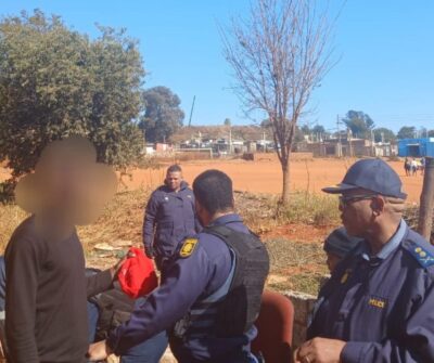 South Africa Crime News 13 South African police at crime scene in Johannesburg