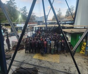 Overview showing the scale of arrests as SAPS detains 1,000 illegal miners in Mpumalanga